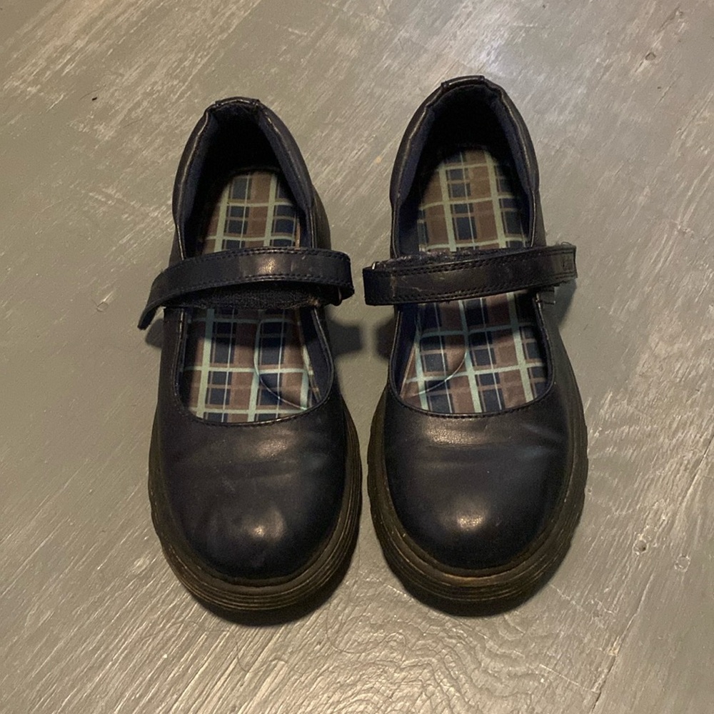 Kids dress shoes